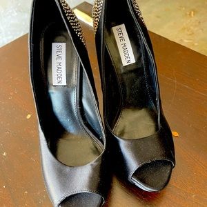 Steve Madden open toe heels with back rhinestones